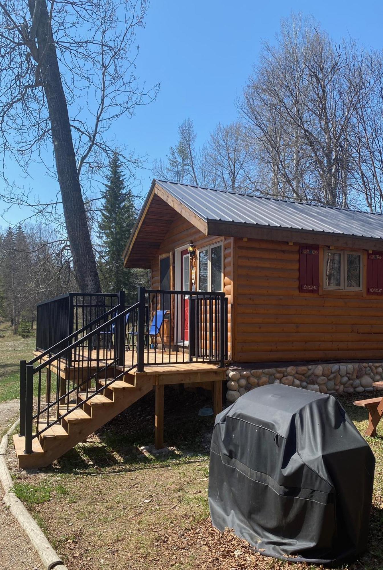 Rocky Mountain Cabins And Home Golden Exterior foto